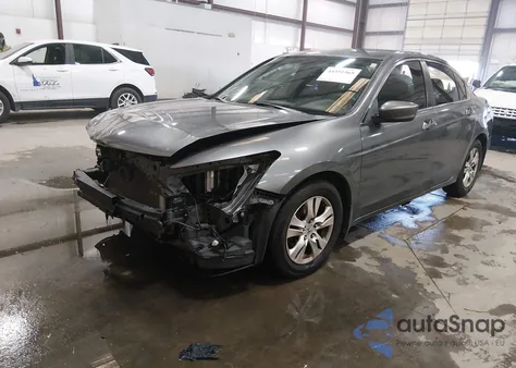 2010 Honda Accord 2.4 Lx-P z USA, uszkodzony, nr VIN 1HGCP2F45AA148043